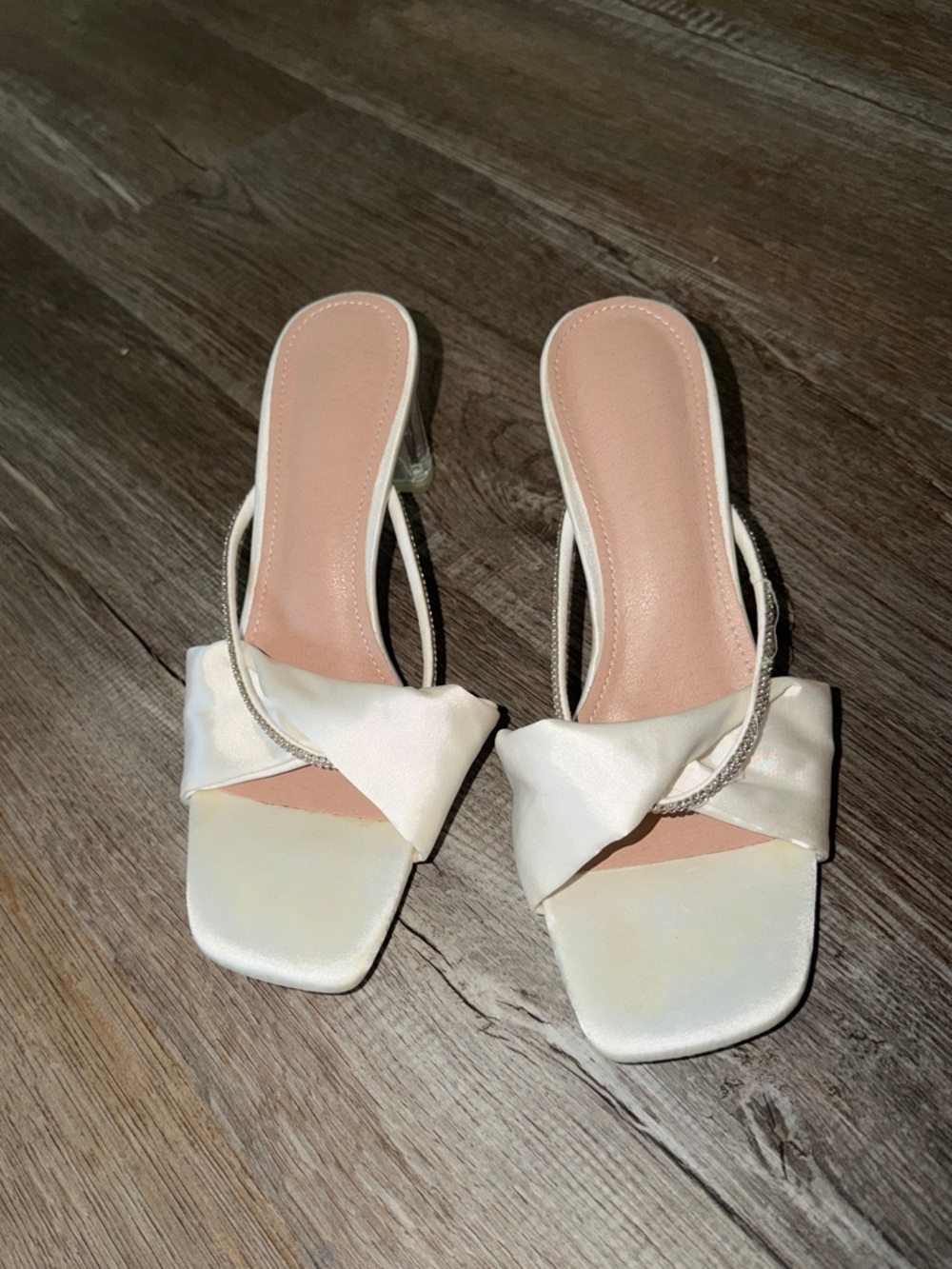 Women's White Knot-Detail Slide Sandals